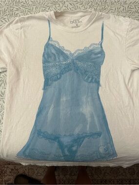 Sabrina Carpenter Short n Sweet Tee - Size M